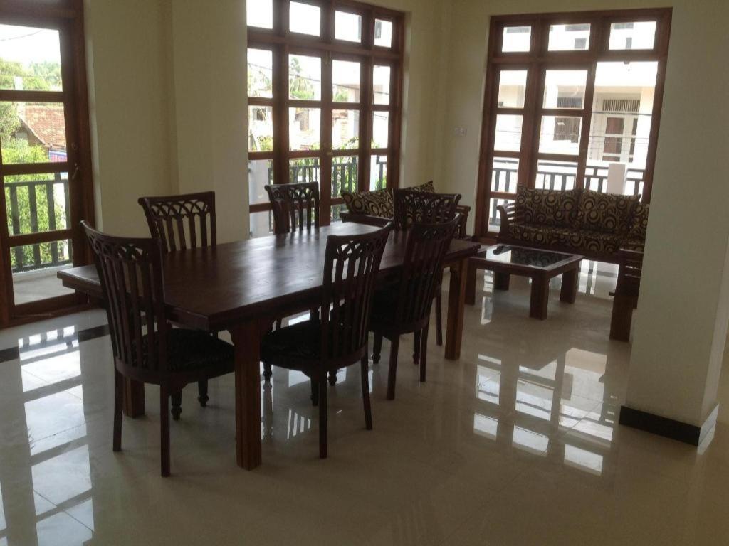 Araliya Blue Beach View Hotel Kudapaduwa Exterior foto